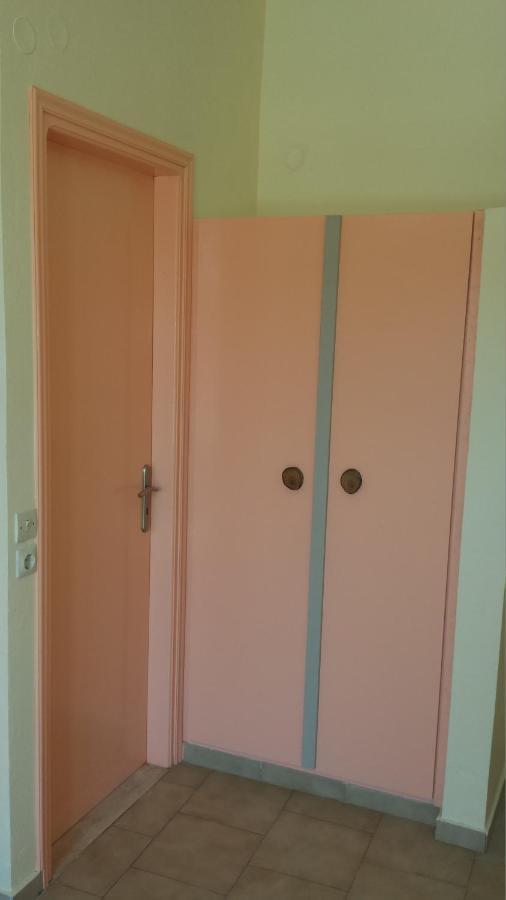 Takis Hotel Apartments Jaliszósz Kültér fotó