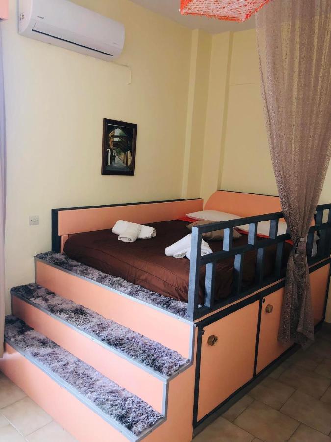 Takis Hotel Apartments Jaliszósz Kültér fotó