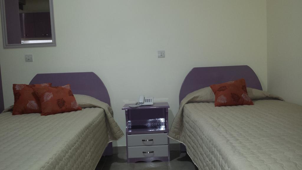 Takis Hotel Apartments Jaliszósz Kültér fotó