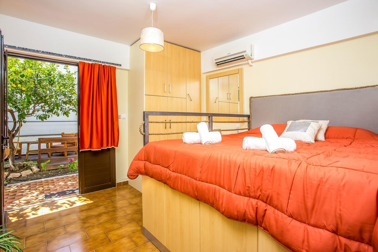 Takis Hotel Apartments Jaliszósz Kültér fotó